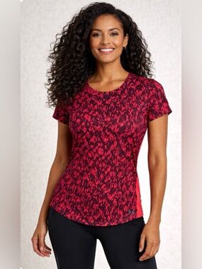 Under Armour Women’s Small HeatGear Athletic Top Red Black Print Shirt